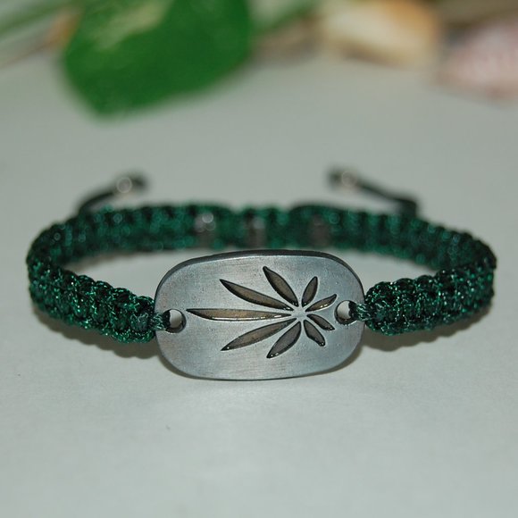 Weed Charm Bracelet,Weed Jewelry, Drawstring Bracelet,Green Weed Bracelet - Picture 2 of 3